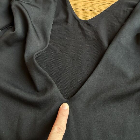 Kimchi Blue Puff Sleeve Mini Cocktail Dress Womens Large Deep V Morticia Witchy - Picture 9 of 9